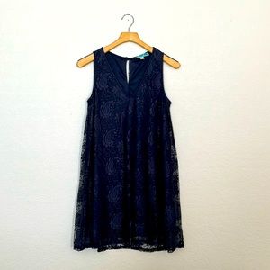 Women’s Francesca’s brand Aina Be sleeveless lace dress in navy size S